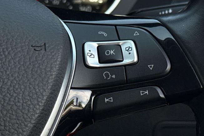VOLKSWAGEN Tiguan Photo 17