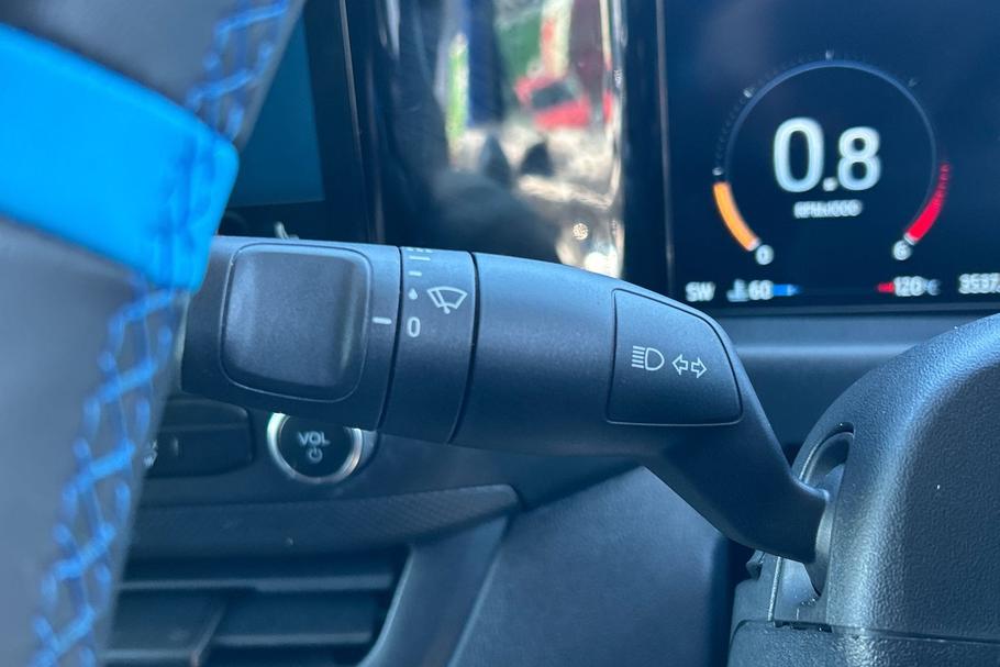 Used FORD TRANSIT CUSTOM SF75FMX 33