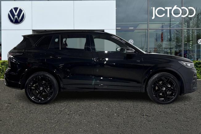 VOLKSWAGEN Tiguan Photo 4