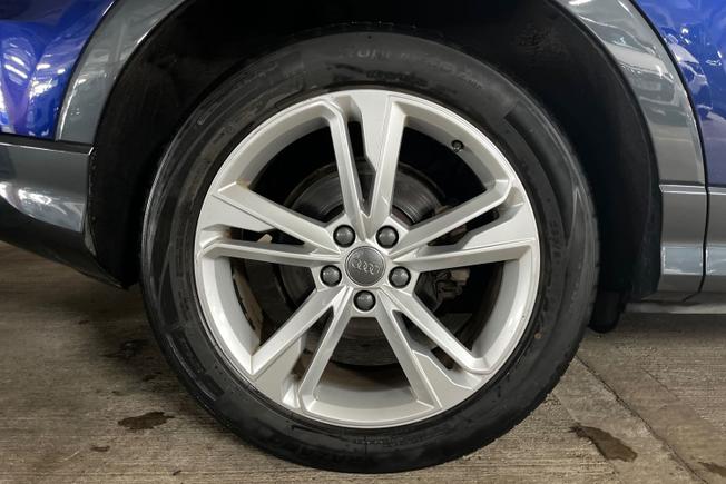 AUDI Q3 Photo 5