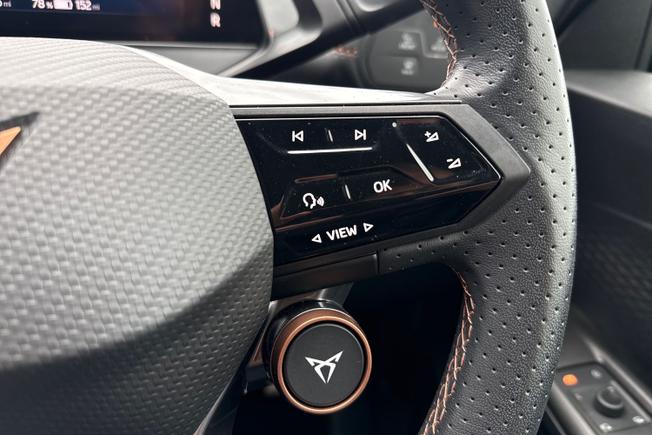 CUPRA Born Photo 17
