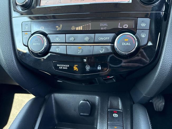 NISSAN Qashqai Photo 35