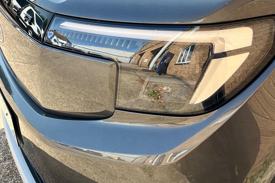 Ford Explorer Photo autoimg-30ac5eb1acfd683819893baeb53a3136e946022f.jpg