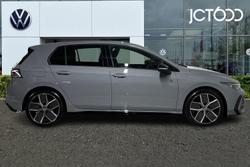 VOLKSWAGEN Golf Photo 4