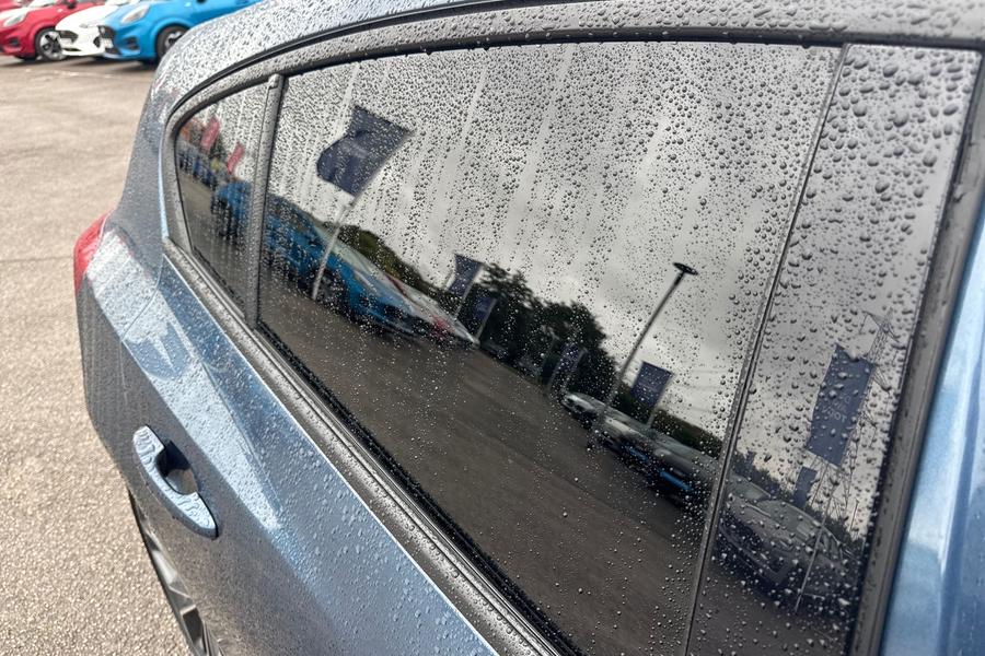 Ford Focus Photo autoimg-30b0d16edb5734c92df163b0a1d5d74bf4250ef8.jpg