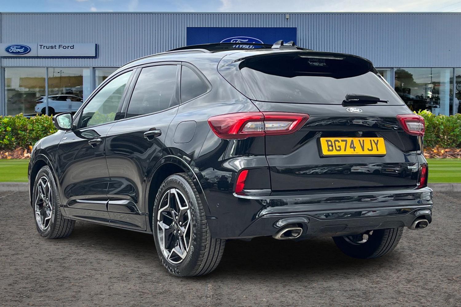 Ford Kuga Photo 1