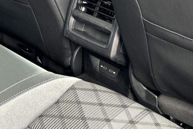 VOLKSWAGEN Golf Photo 49