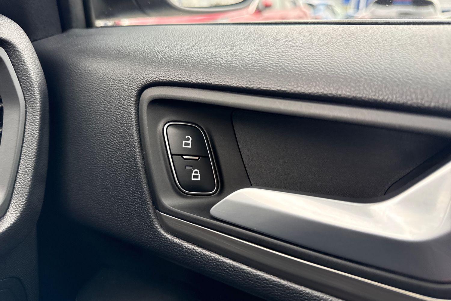 Ford FOCUS Photo 32
