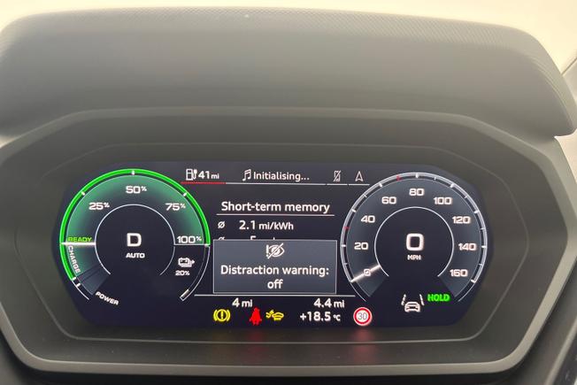 AUDI Q4 E-Tron Photo 15