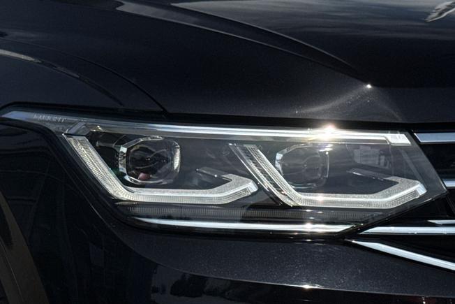 VOLKSWAGEN Tiguan Photo 19