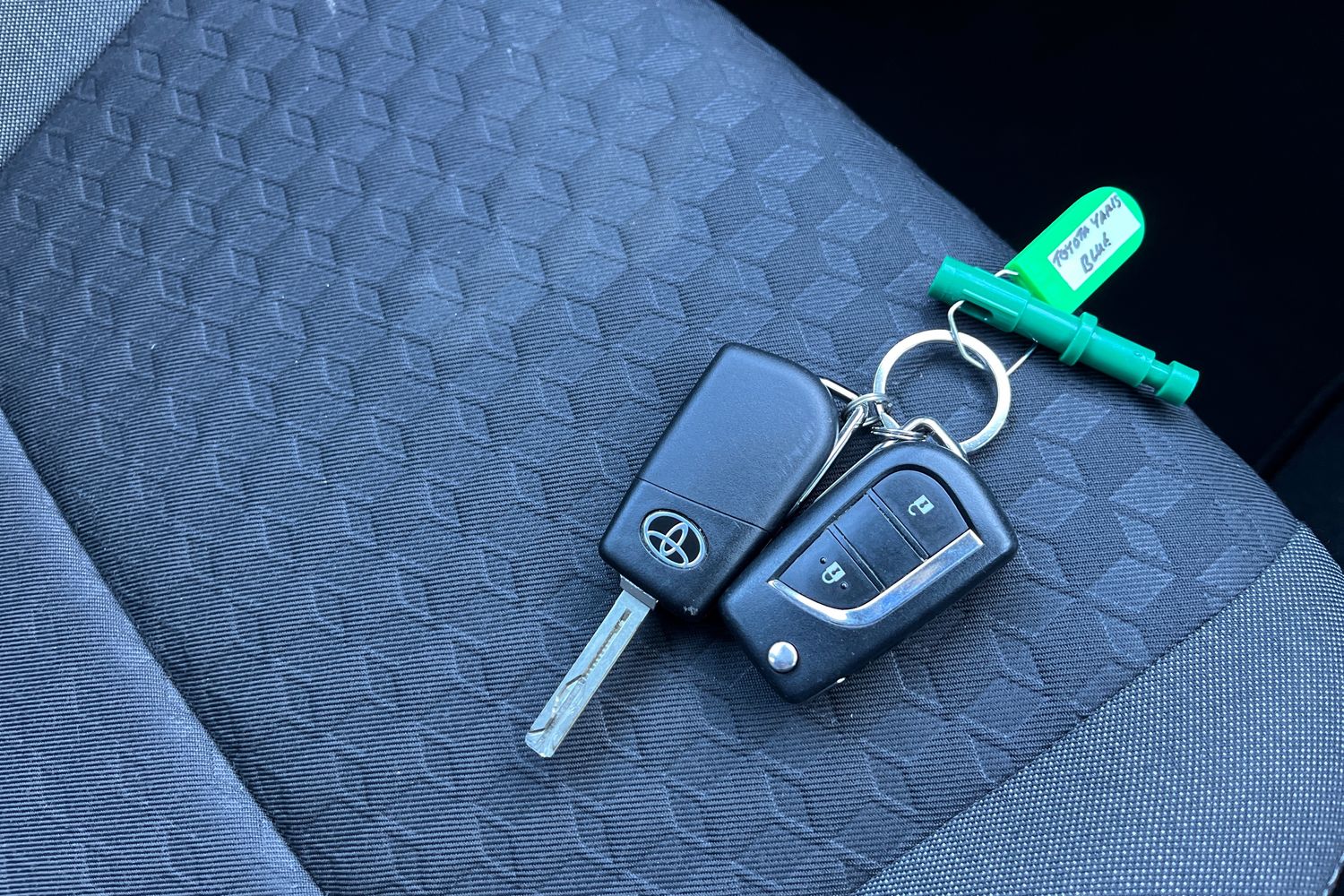 Toyota YARIS Photo 21