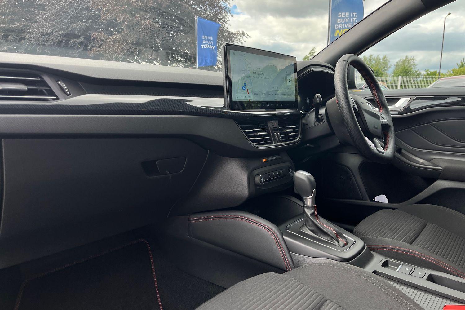 Ford Focus Photo 17