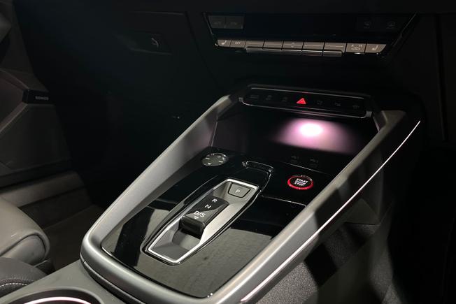 AUDI S3 Photo 23