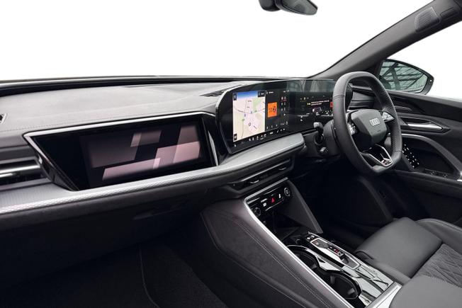 AUDI  Q5 Sportback Photo 2