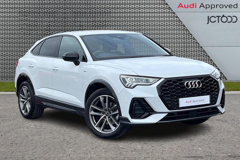 Used 2023 AUDI Q3 1.5 TFSI CoD 35 Black Edition Sportback 5dr Petrol S Tronic Euro 6 (s/s) (150 ps) White at JCT600