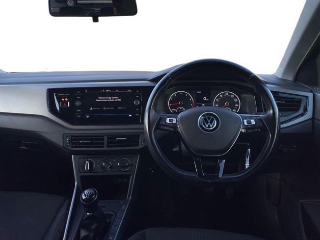VOLKSWAGEN Polo Photo 11