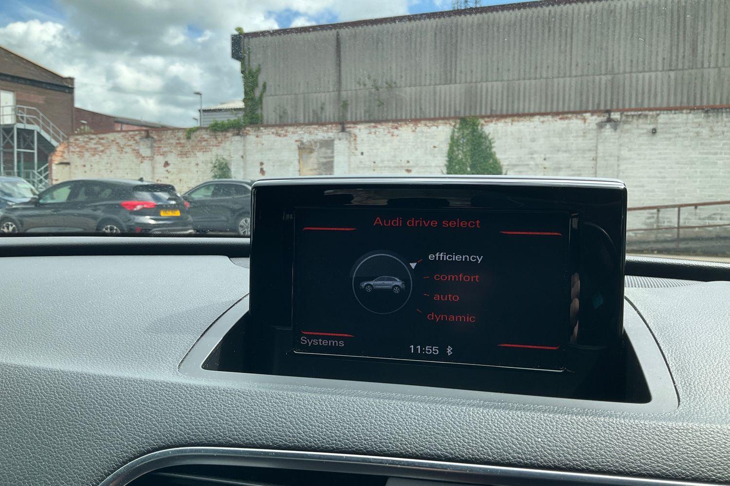 Audi Q3 Photo 32