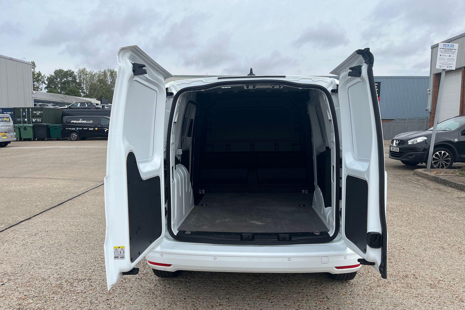 Ford TRANSIT CONNECT Photo 5