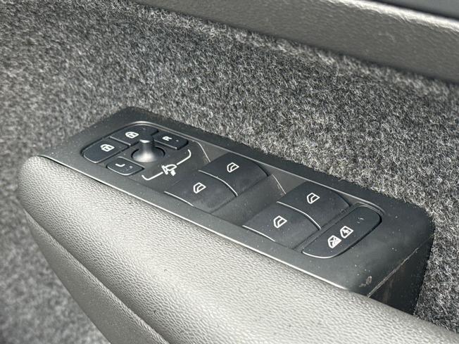 VOLVO Xc40 Photo 44