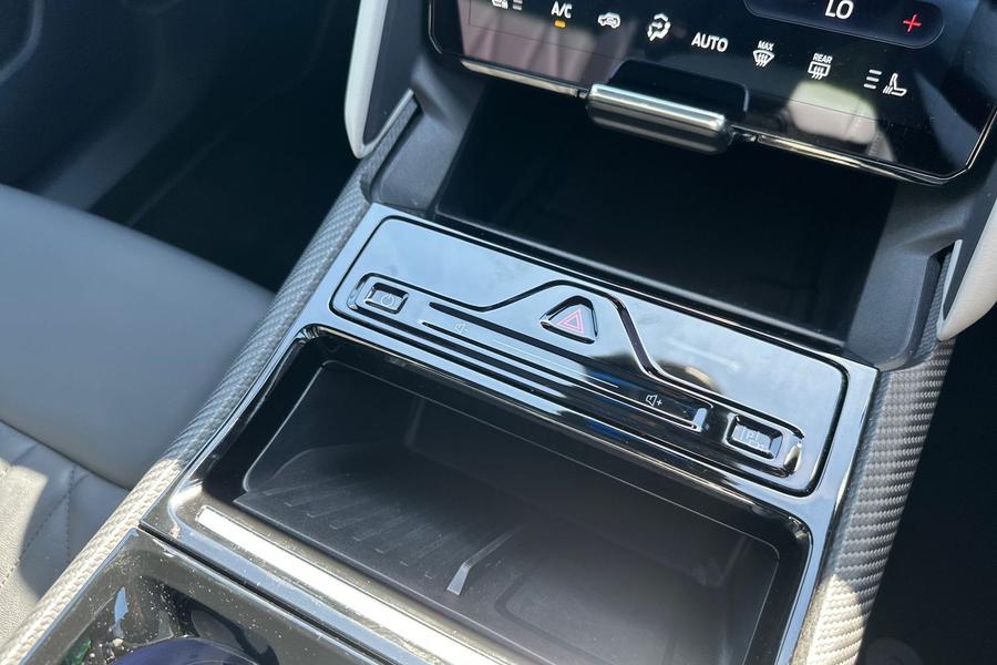 Ford EXPLORER Photo autoimg-30cdc3eb2c1da1eace171190b3ca0c3d33bb975a.jpg