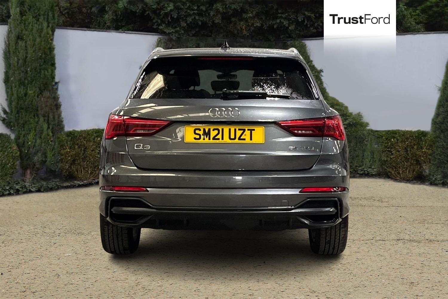 Audi Q3 Photo 6