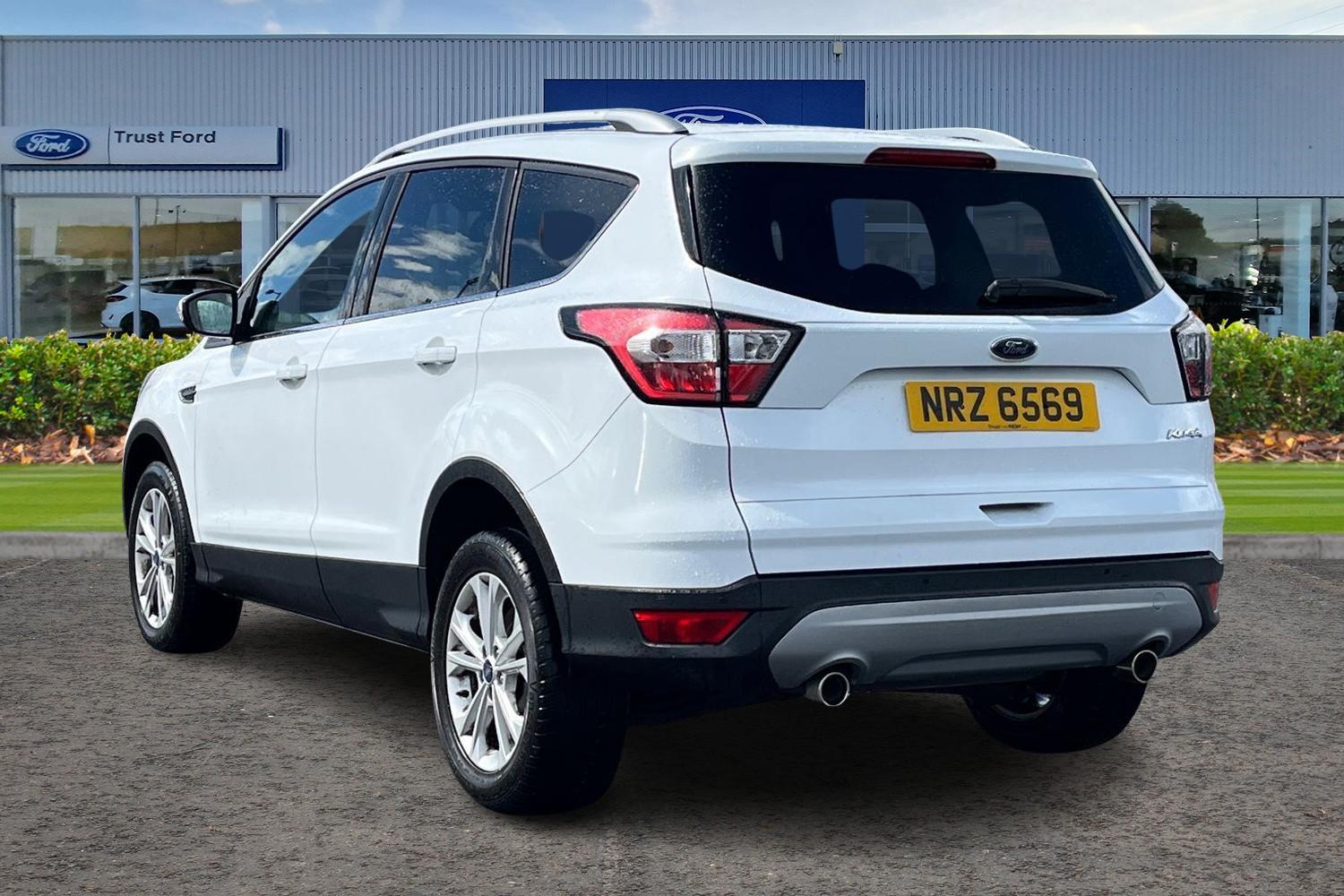 Ford KUGA Photo 1