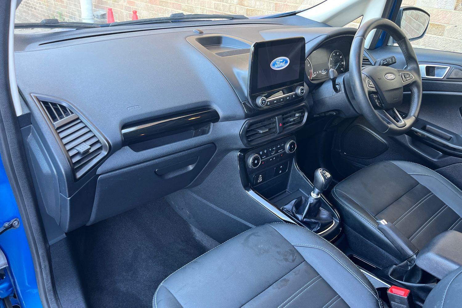 Ford ECOSPORT Photo 17
