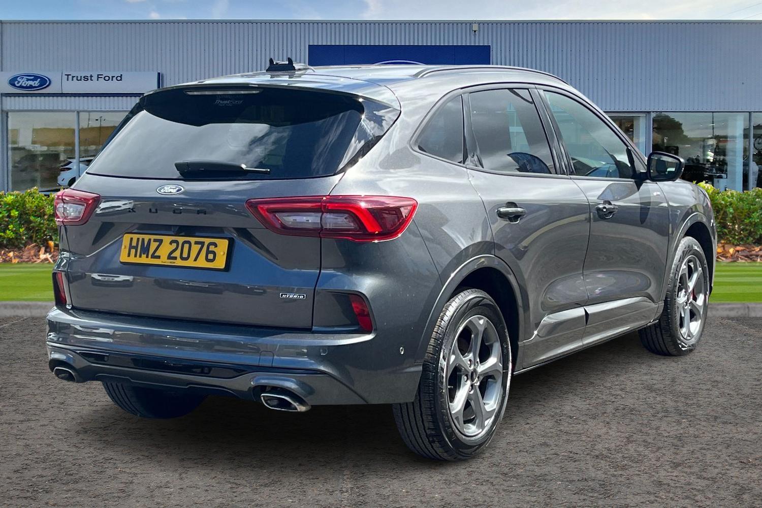 Ford Ford Kuga Estate 2.5 PHEV ST-Line 5dr CVT Photo 3