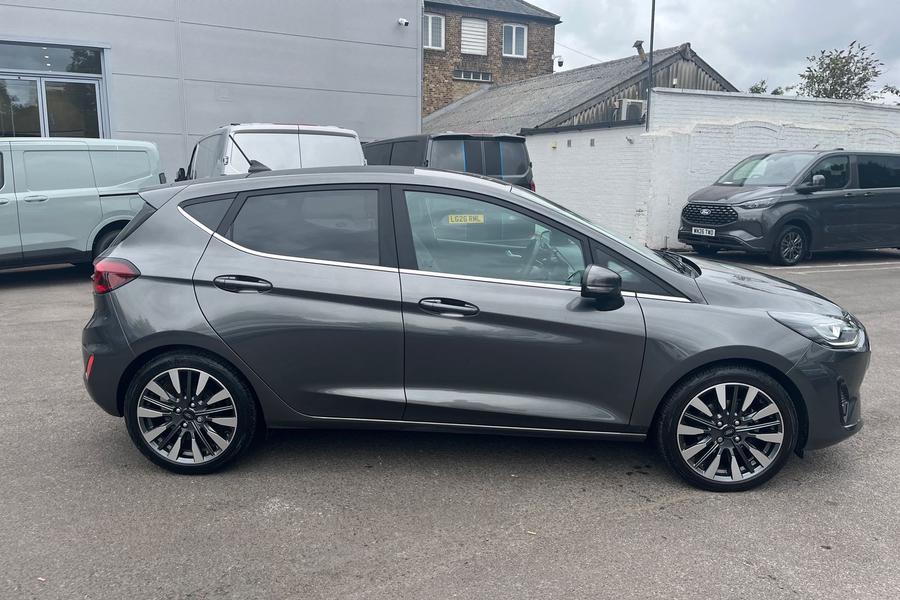 Ford FIESTA Photo autoimg-30e50accf22f863e3b1b03f5d35f9c76f60179f5.jpg