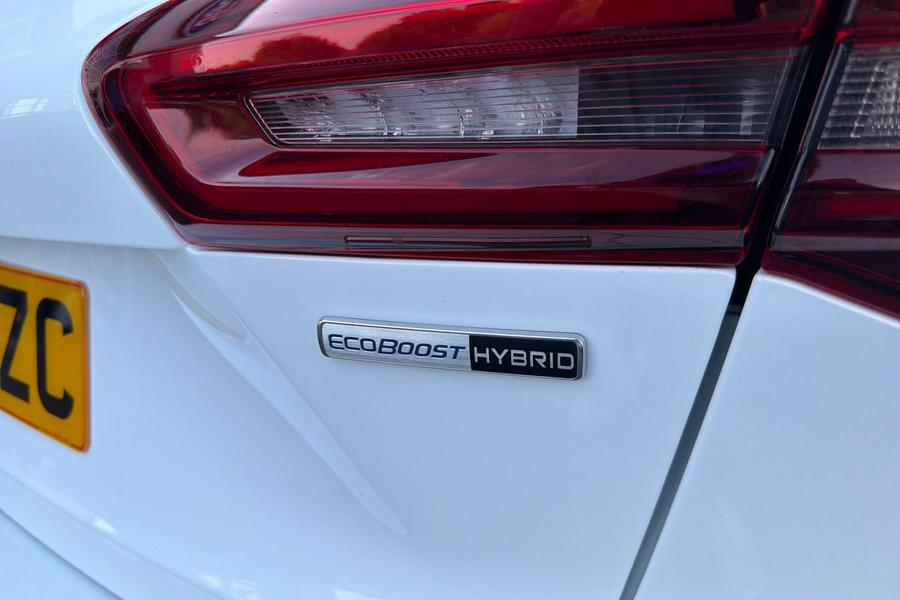 Ford FOCUS Photo autoimg-30e97be02150517a9e1a57a6691ee370046ae36d.jpg