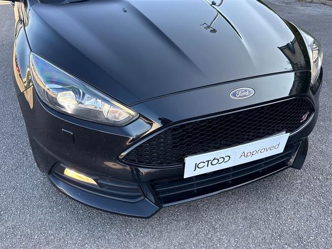 FORD Focus Photo 31