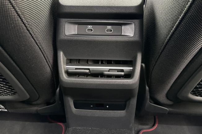 AUDI Q3 Photo 24