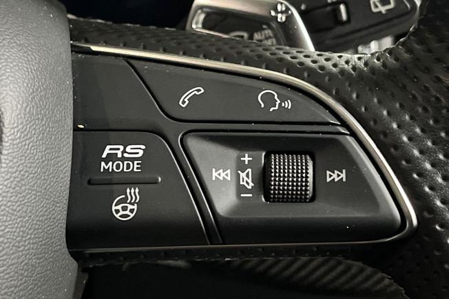 AUDI Rs4 Avant Photo 17