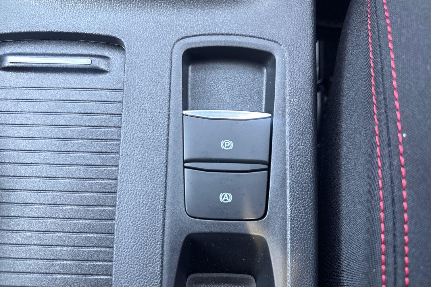 Ford FOCUS Photo 34