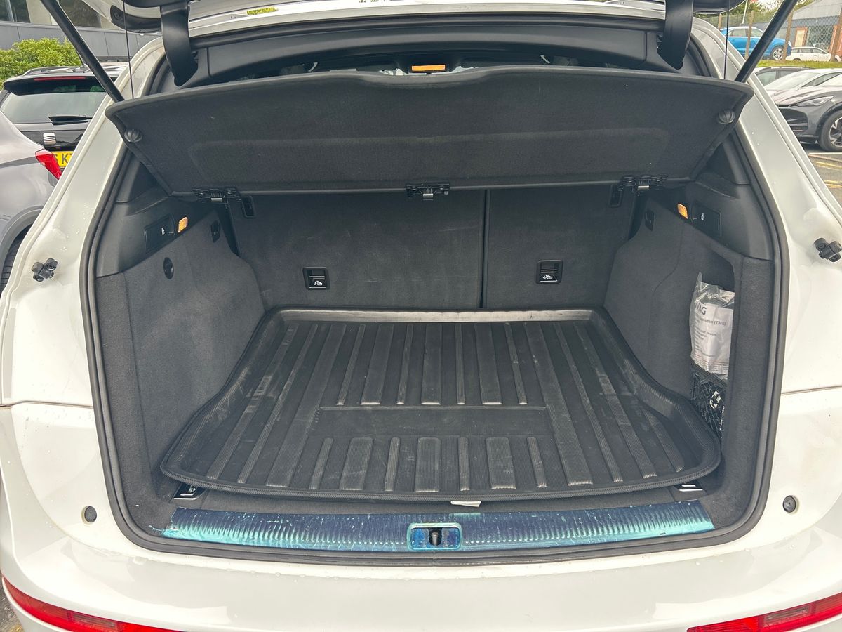 Audi SQ5 Photo 35