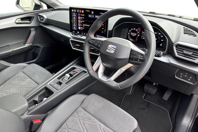 SEAT Leon Photo 6