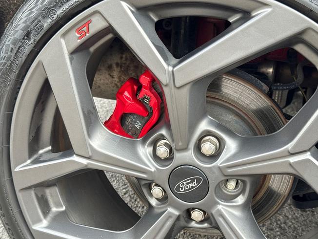 FORD Puma Photo 29