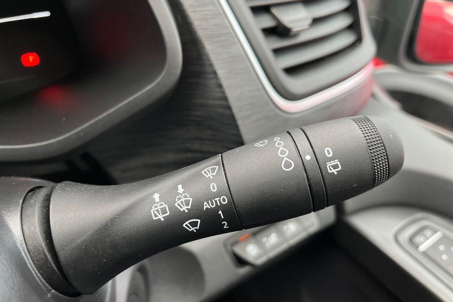 Used Renault Trafic YE25NDC 26