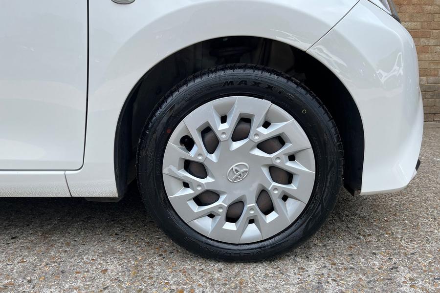 Toyota AYGO Photo autoimg-3109c851bcc2deeac5dba6849d967f791a1b4204.jpg