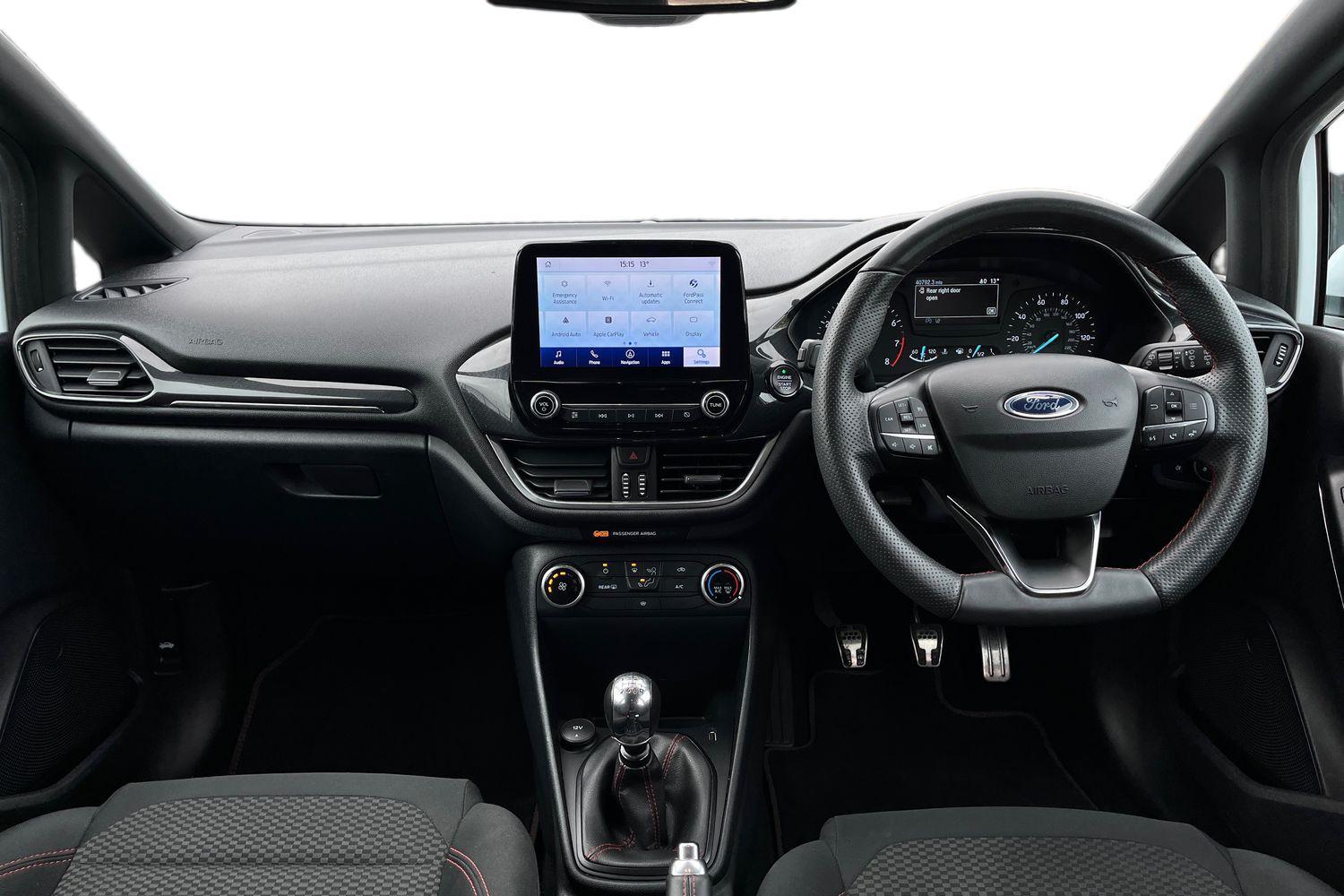 Ford FIESTA Photo 9