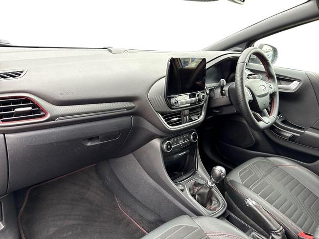 FORD Puma Photo 2