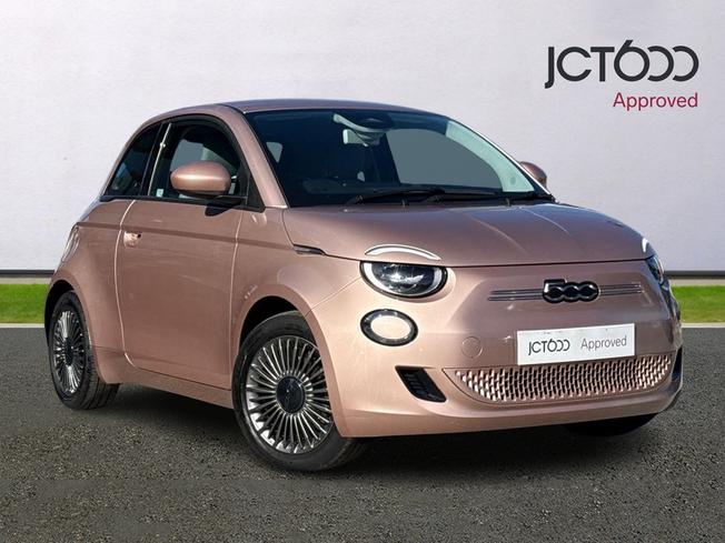 FIAT 500e Photo 1
