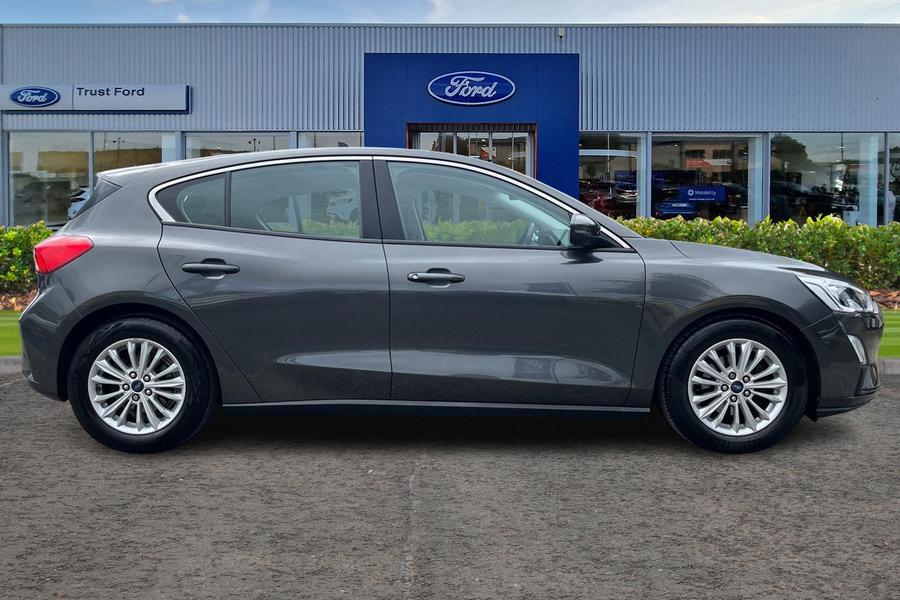 Ford Focus Photo autoimg-310e57e428b44389f9b4df7b0514148cef07b557.jpg