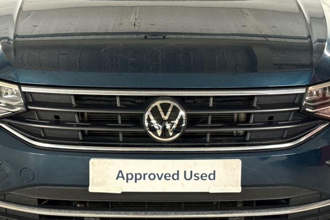 VOLKSWAGEN Tiguan Photo 29