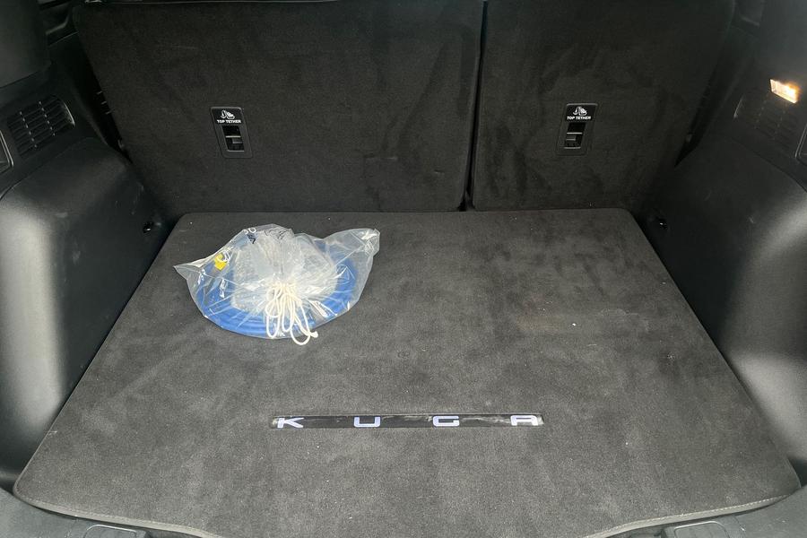 Ford KUGA Photo autoimg-31179517ac304f79aa675eaaa21657d4dee78f77.jpg