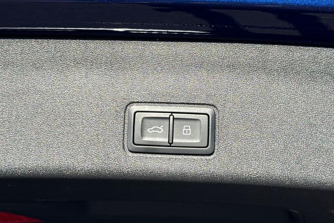 AUDI Q3 Photo 28