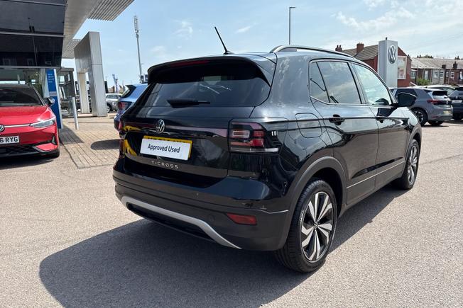VOLKSWAGEN T-Cross Photo 24
