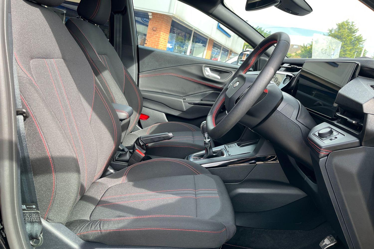 Ford PUMA Photo 16