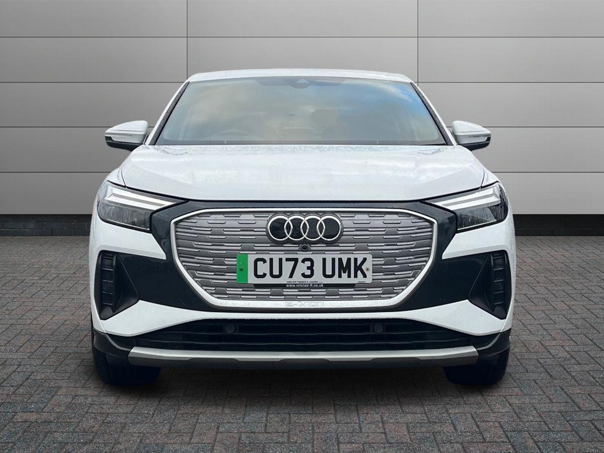Audi Q4 e-tron Photo 7