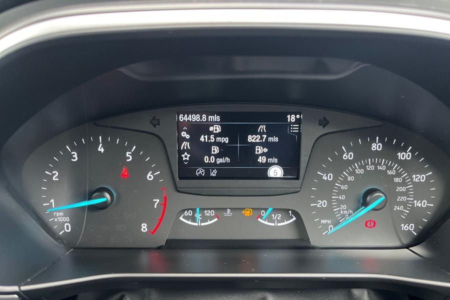 Ford FOCUS Photo autoimg-312131898bddda88a9432f926bd1a7b5efd79d38.jpg